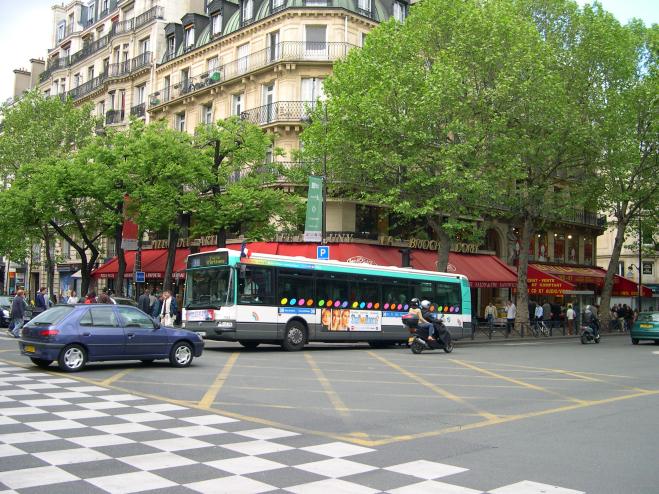  Carrefour bd Saint-michel, bd Saint-germain (5e)